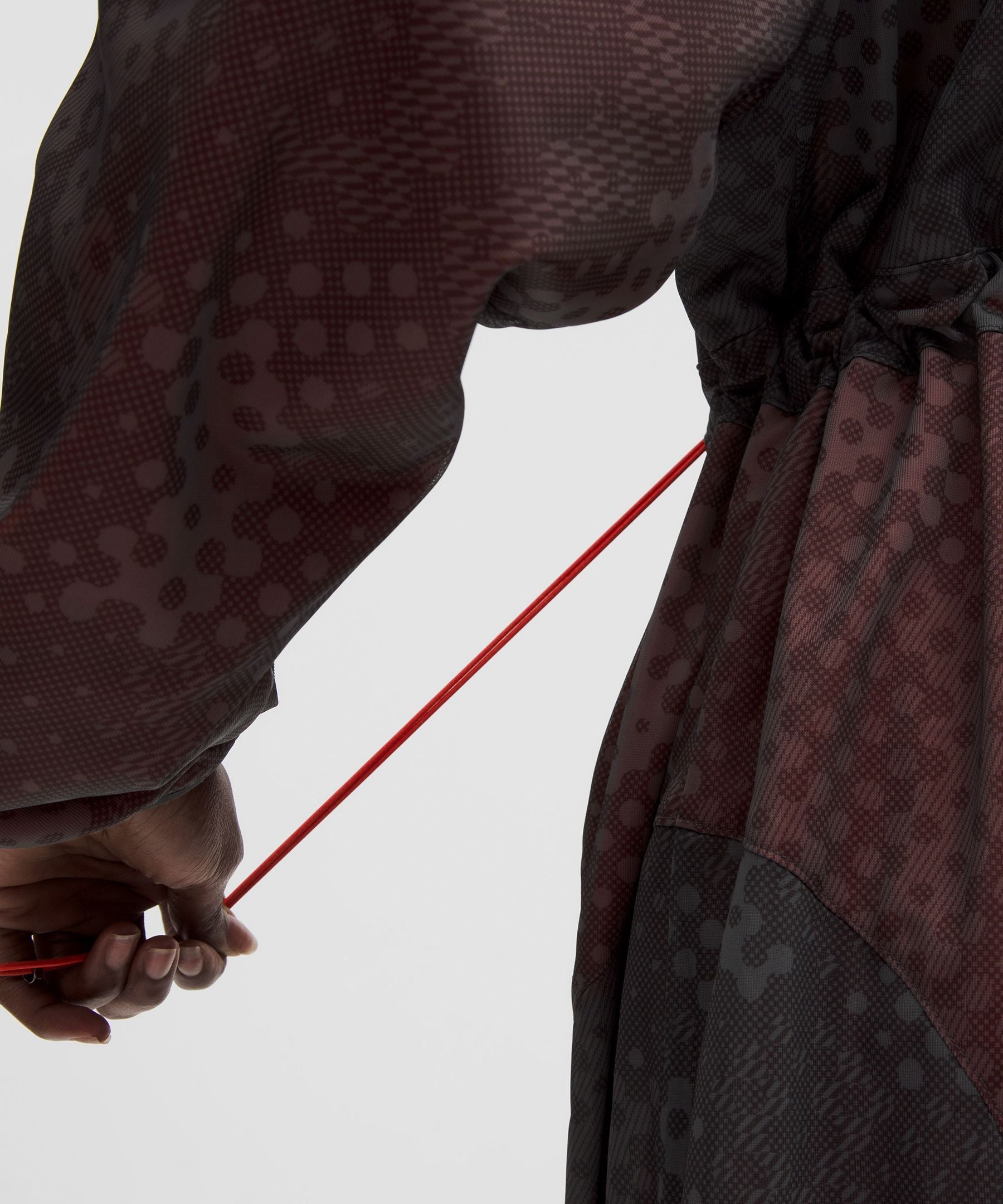#color_from-afar-graphite-grey-asphalt-grey/love-red