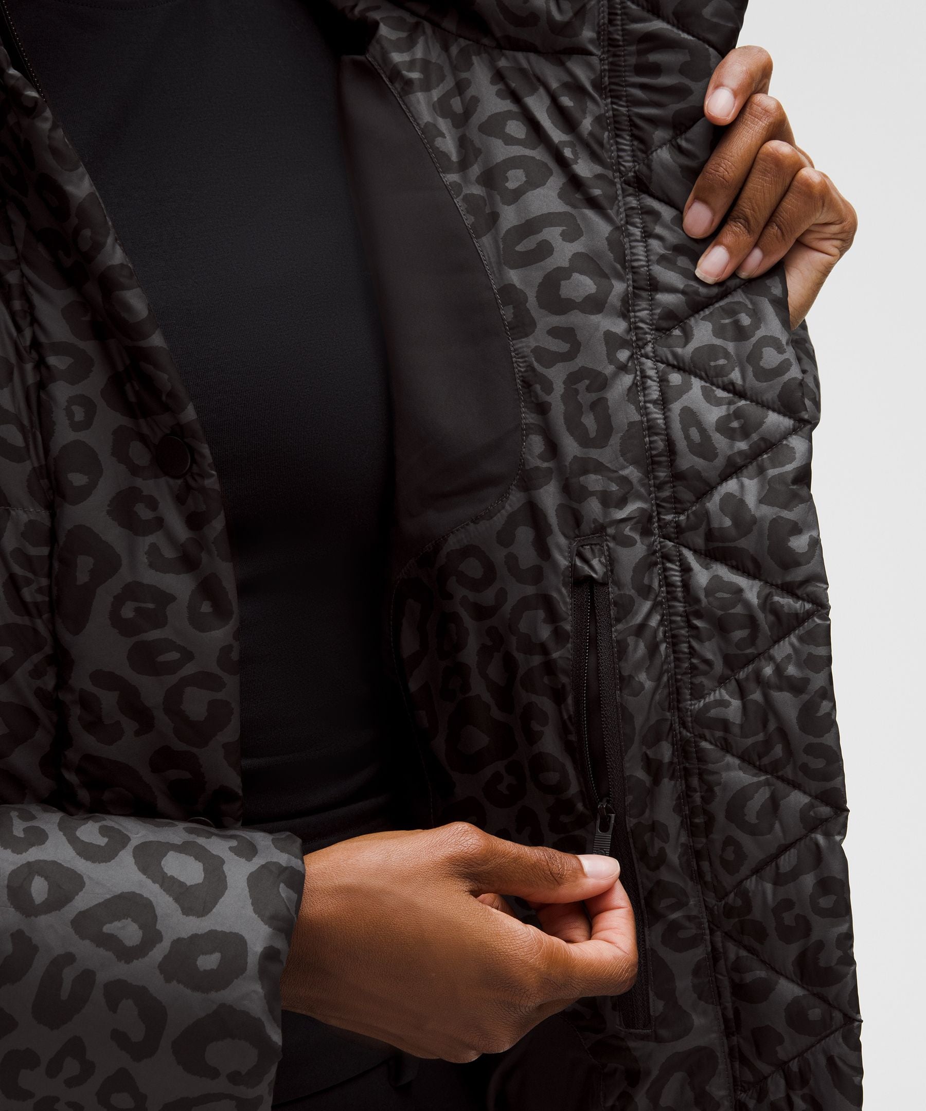 #color_leopardo-shift-graphite-grey-multi