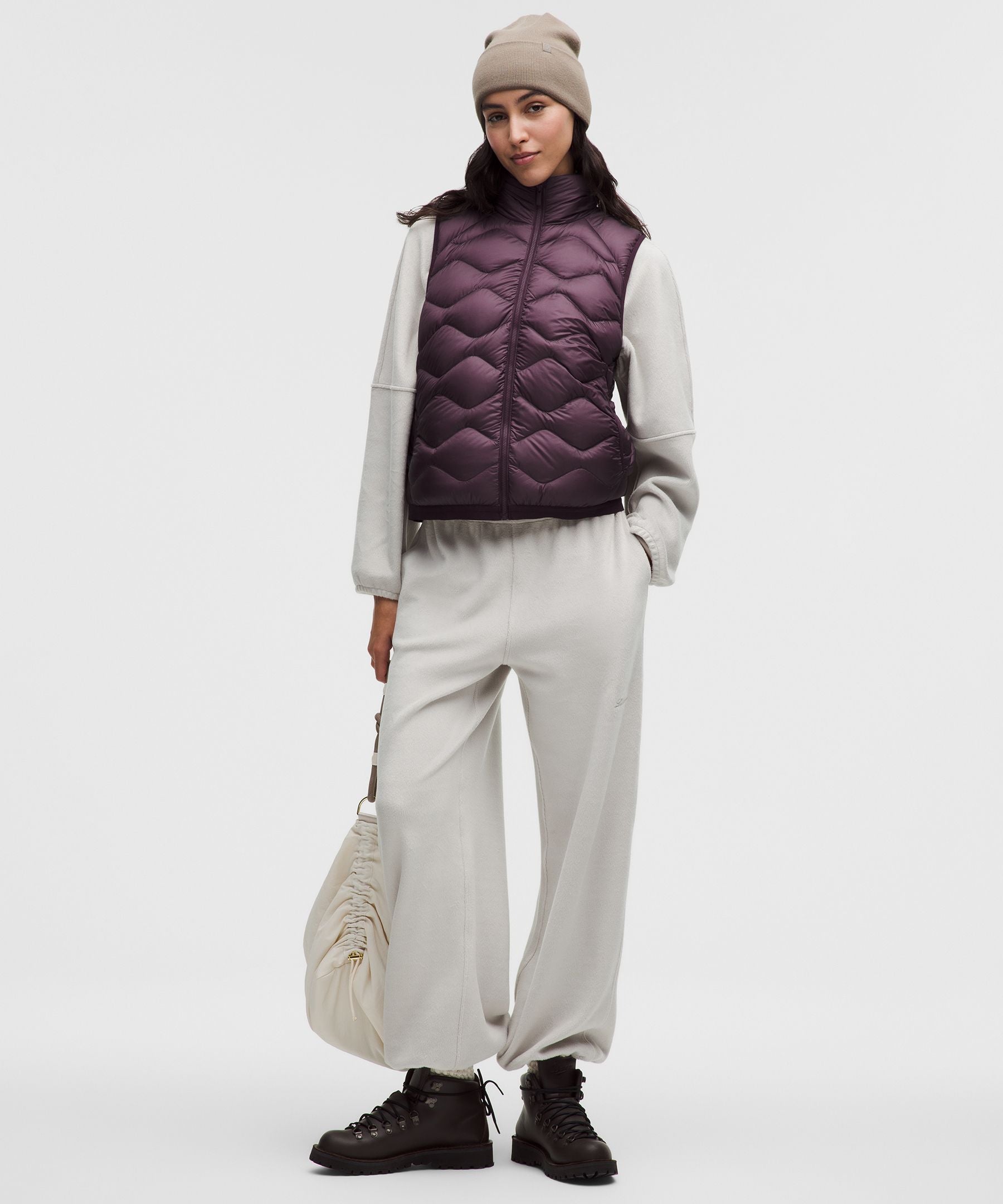 #color_black-plum
