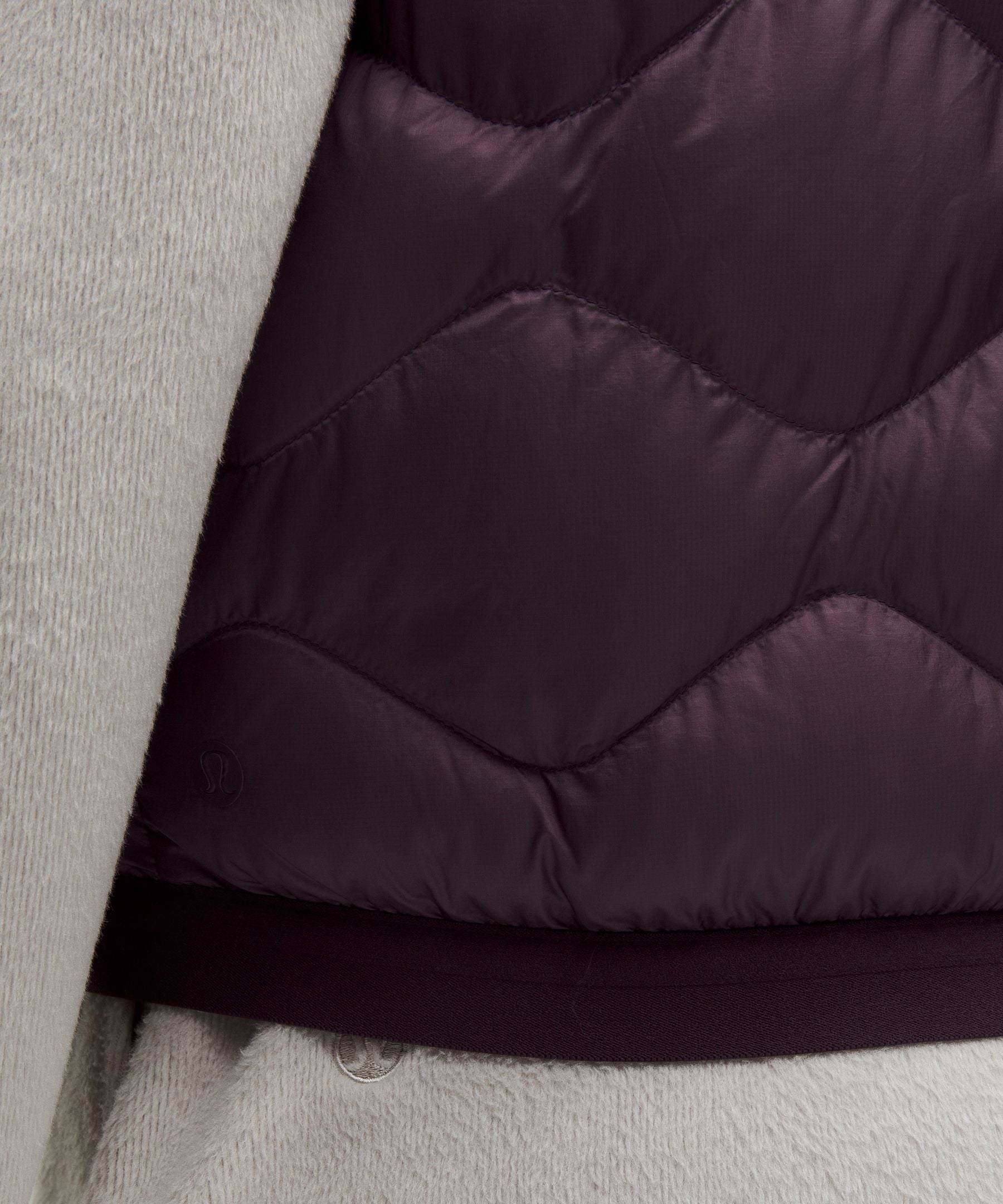 #color_black-plum