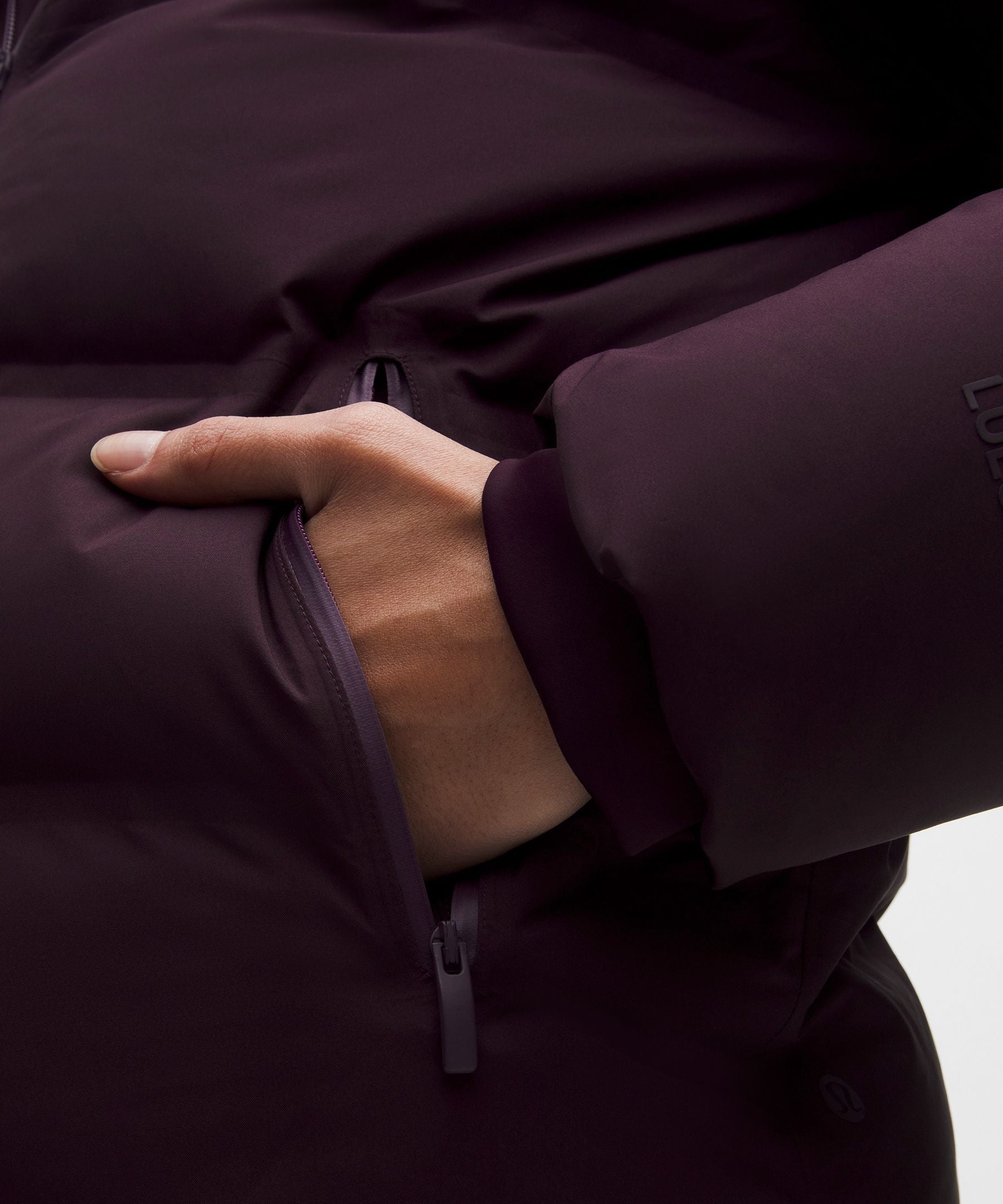 #color_black-plum