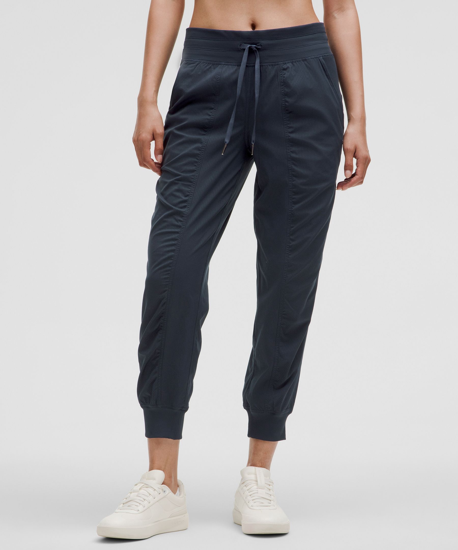 #color_true-navy