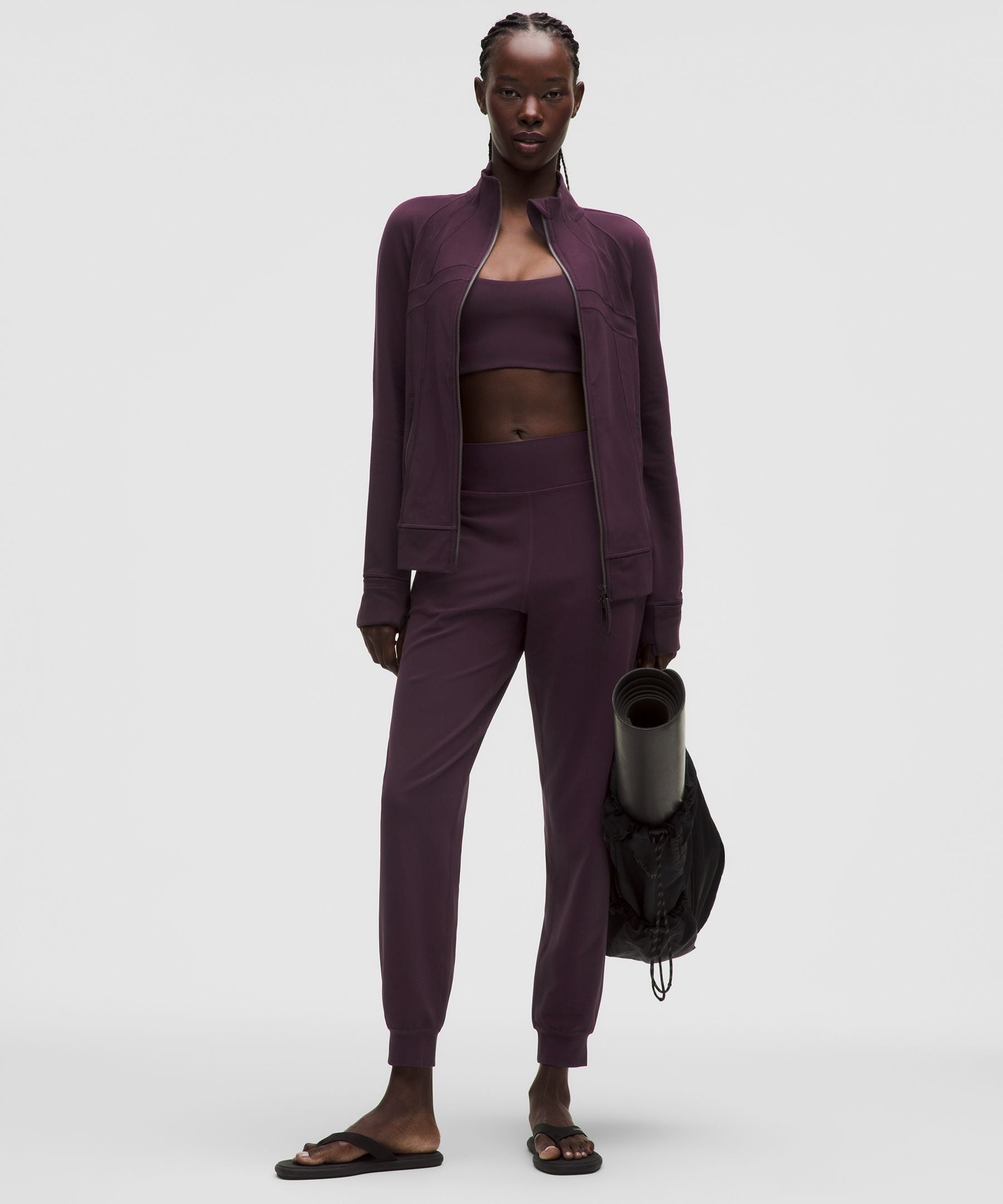 #color_black-plum