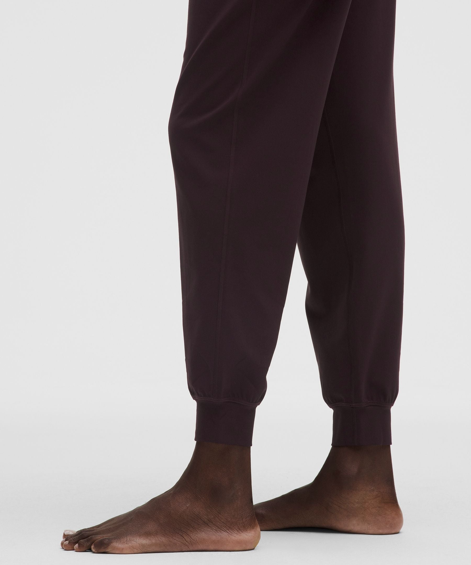 #color_black-plum