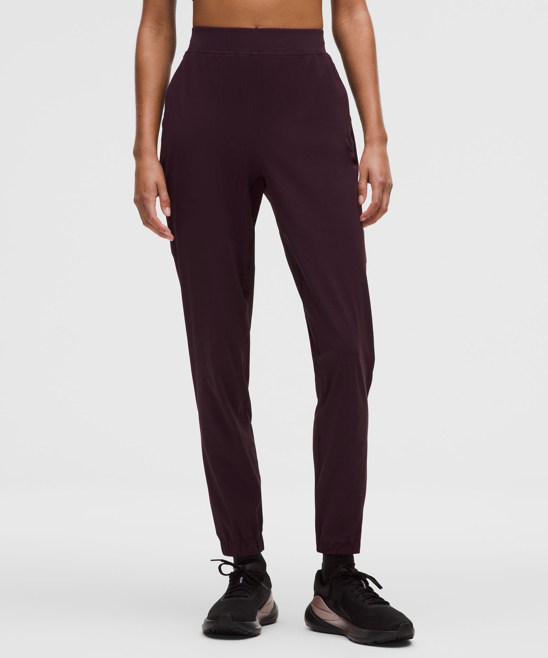 #color_black-plum