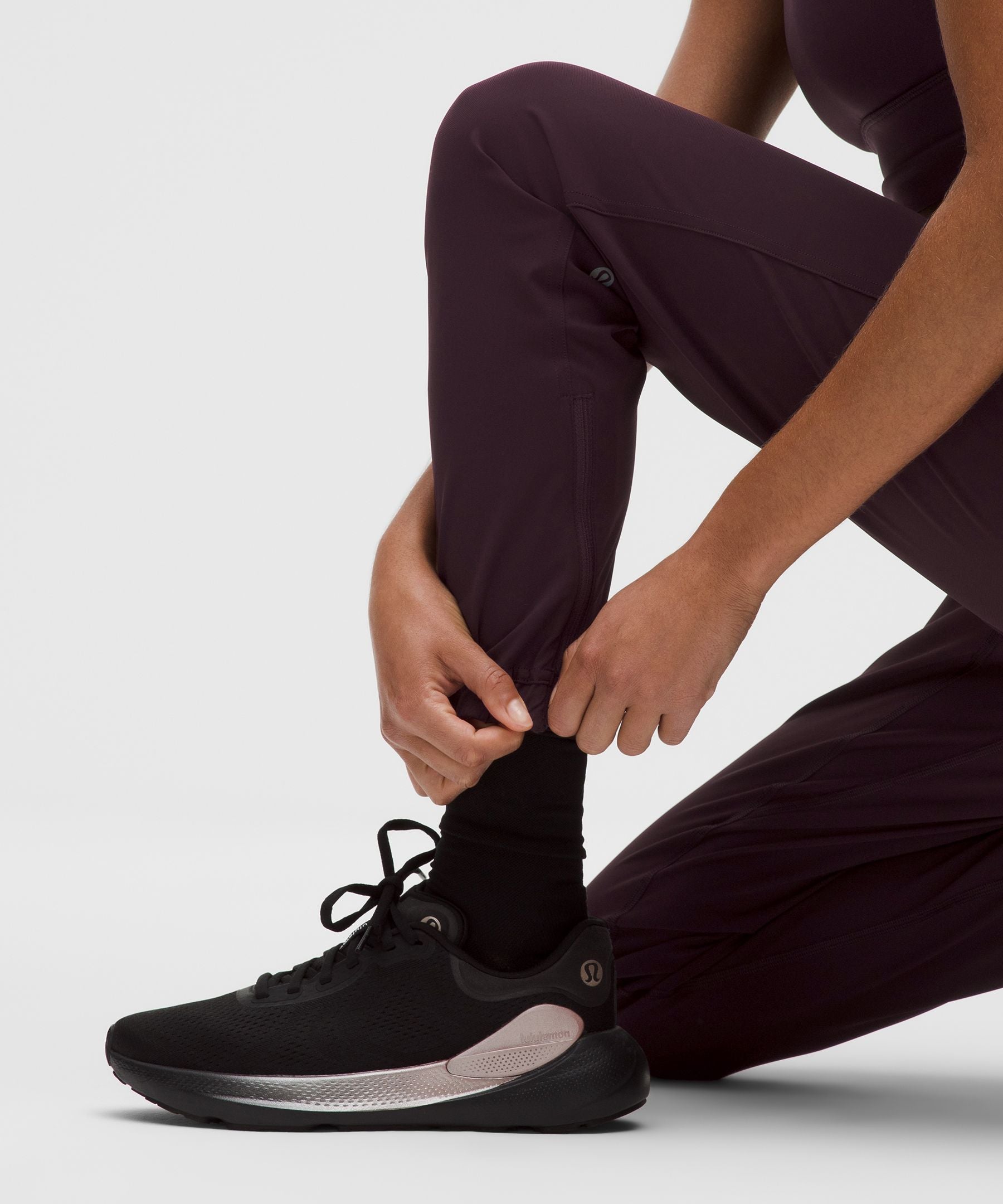 #color_black-plum