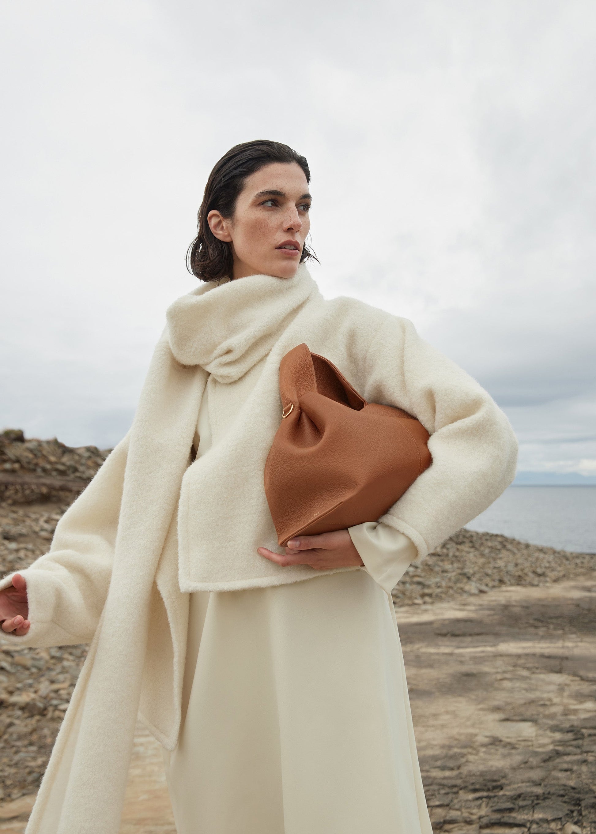 Polene Numero Neuf Textured Camel