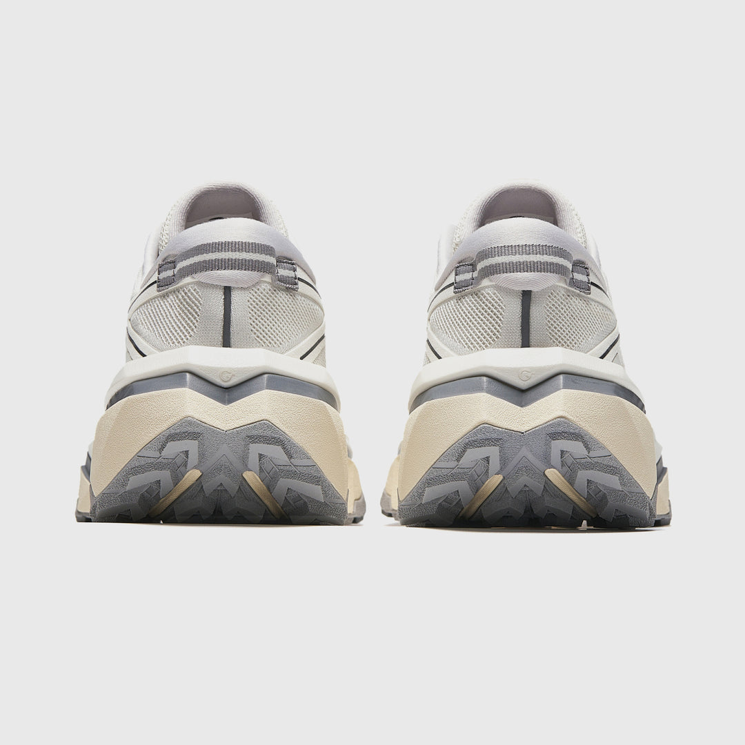 Women's ANTA Saker