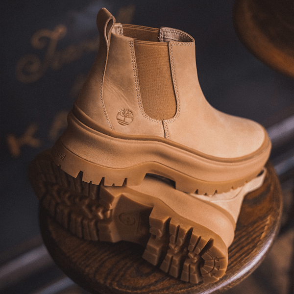 Timberland Roxie Lane Mid Chelsea Boot Light Beige Nubuck Women'S