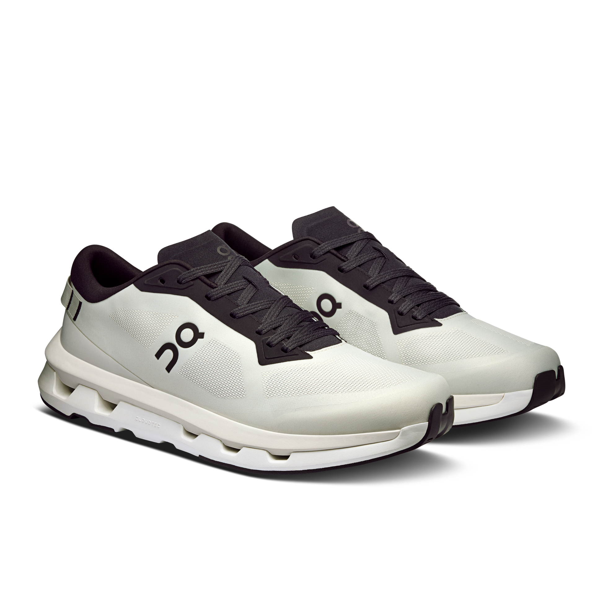 On Cloudzone Ice Black