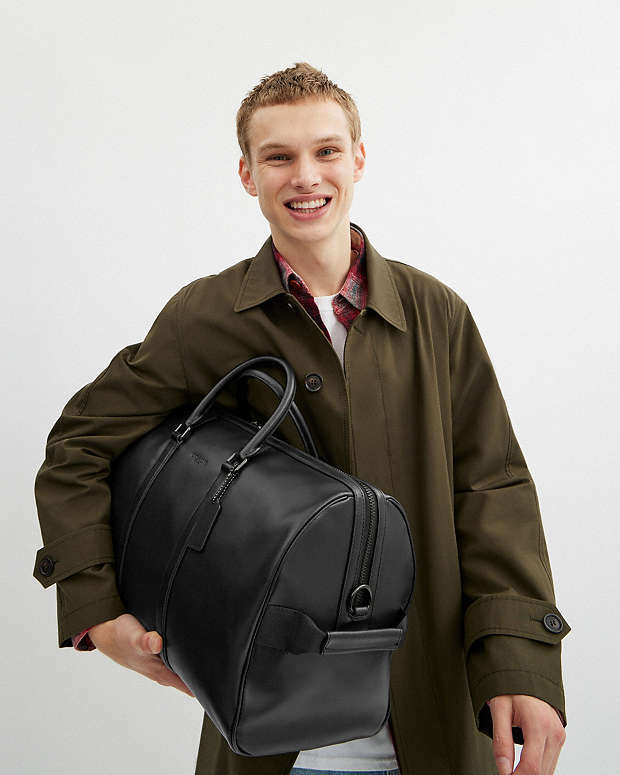 Venturer Bag Smooth Leather-Gunmetal-Black Smooth Leather-Gunmetal-Black