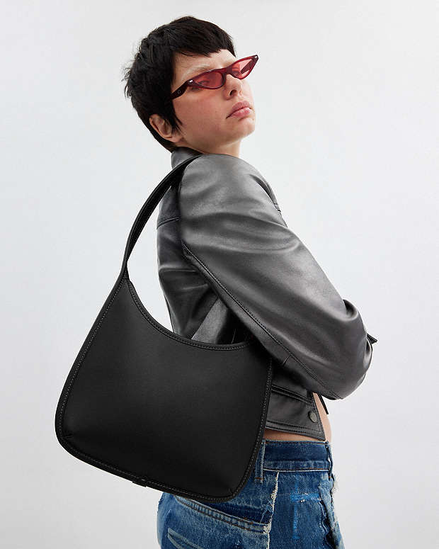 Curve Zip Bag Patent Leather-Brass-Black Patent Leather-Brass-Black