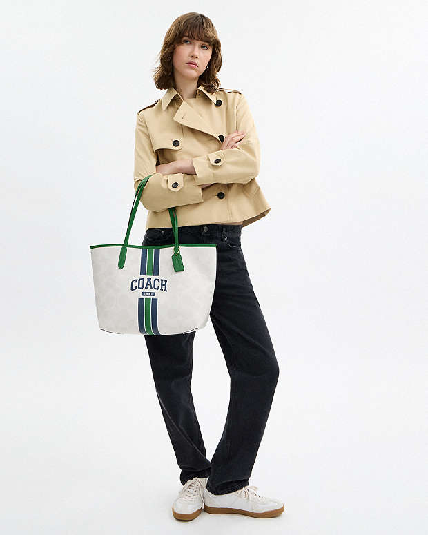 City Tote Bag In Signature Canvas With Coach Graphic Im-Chalk-Kelly Multi Im-Chalk-Kelly Multi