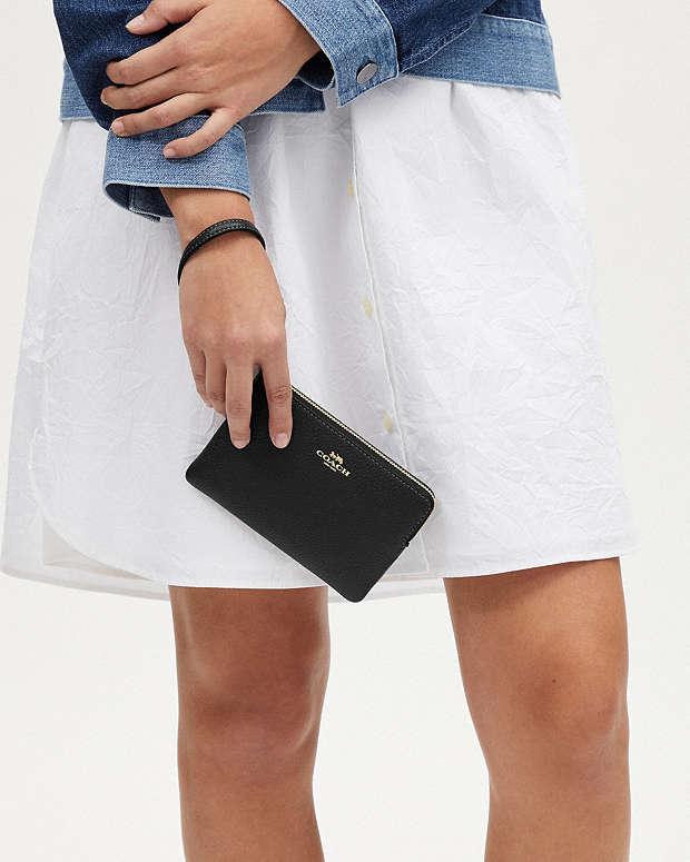 Corner Zip Wristlet Pebbled Leather-Gold-Black Pebbled Leather-Gold-Black