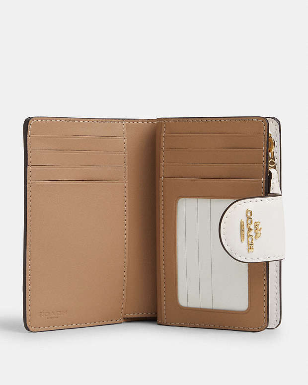 Medium Corner Zip Wallet In Signature Canvas With Floral Print Signature Canvas-Gold-Light Khaki Chalk Multi Signature Canvas-Gold-Light Khaki Chalk Multi