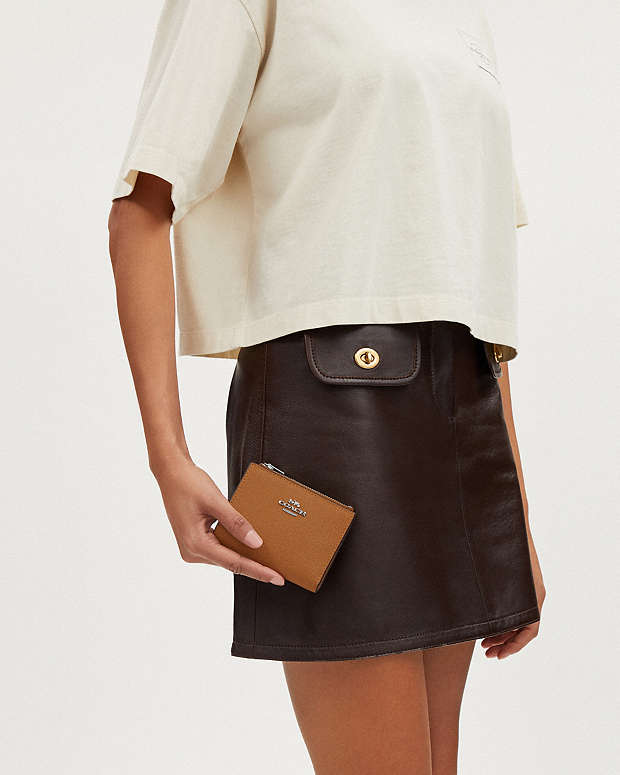 Bifold Wallet Crossgrain Leather-Silver-Light Saddle Crossgrain Leather-Silver-Light Saddle