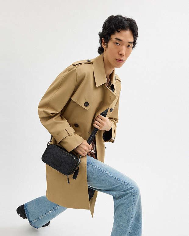 Wyatt Crossbody Bag In Signature Canvas Signature Canvas-Gunmetal-Charcoal-Black Signature Canvas-Gunmetal-Charcoal-Black