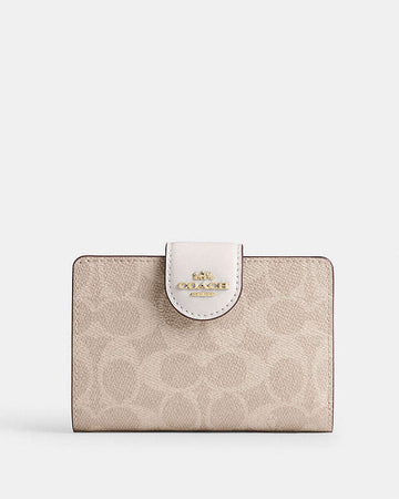 Medium Corner Zip Wallet In Signature Canvas Signature Canvas-Gold-Sand-Chalk Signature Canvas-Gold-Sand-Chalk