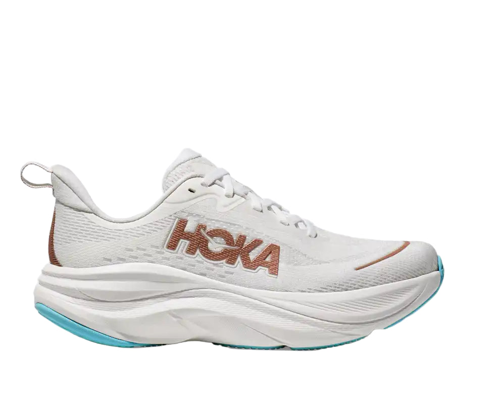 Hoka Skyflow in Frost Rose Gold
