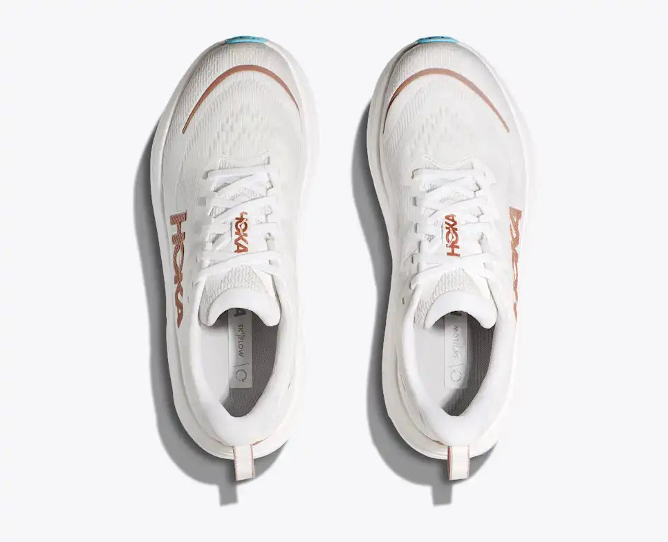 Hoka Skyflow in Frost Rose Gold