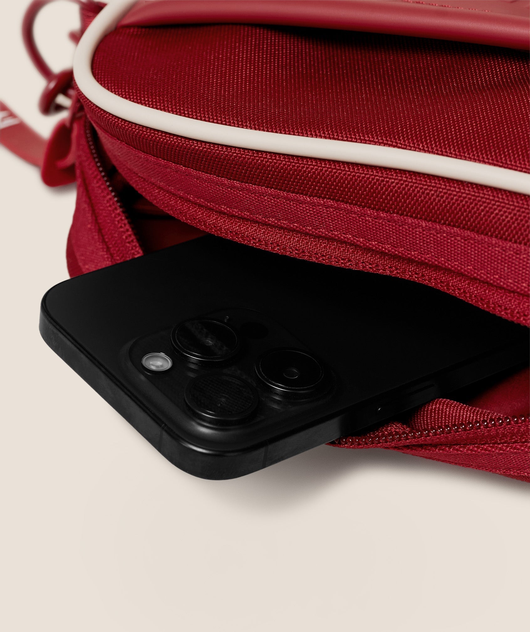 Women's Gymshark Everyday Camera Bag Athletic Burgundy