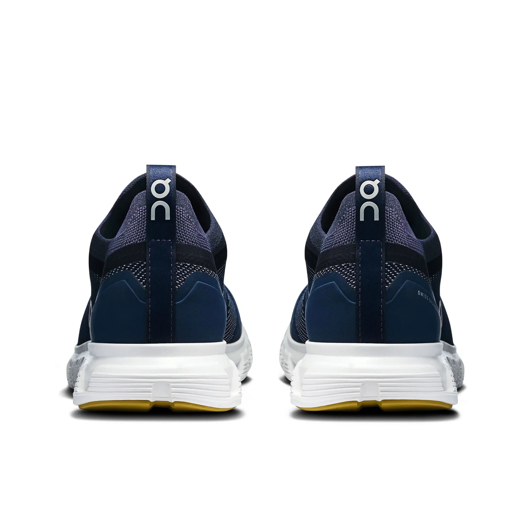 On Running Cloud 6 Versa Midnight Lense