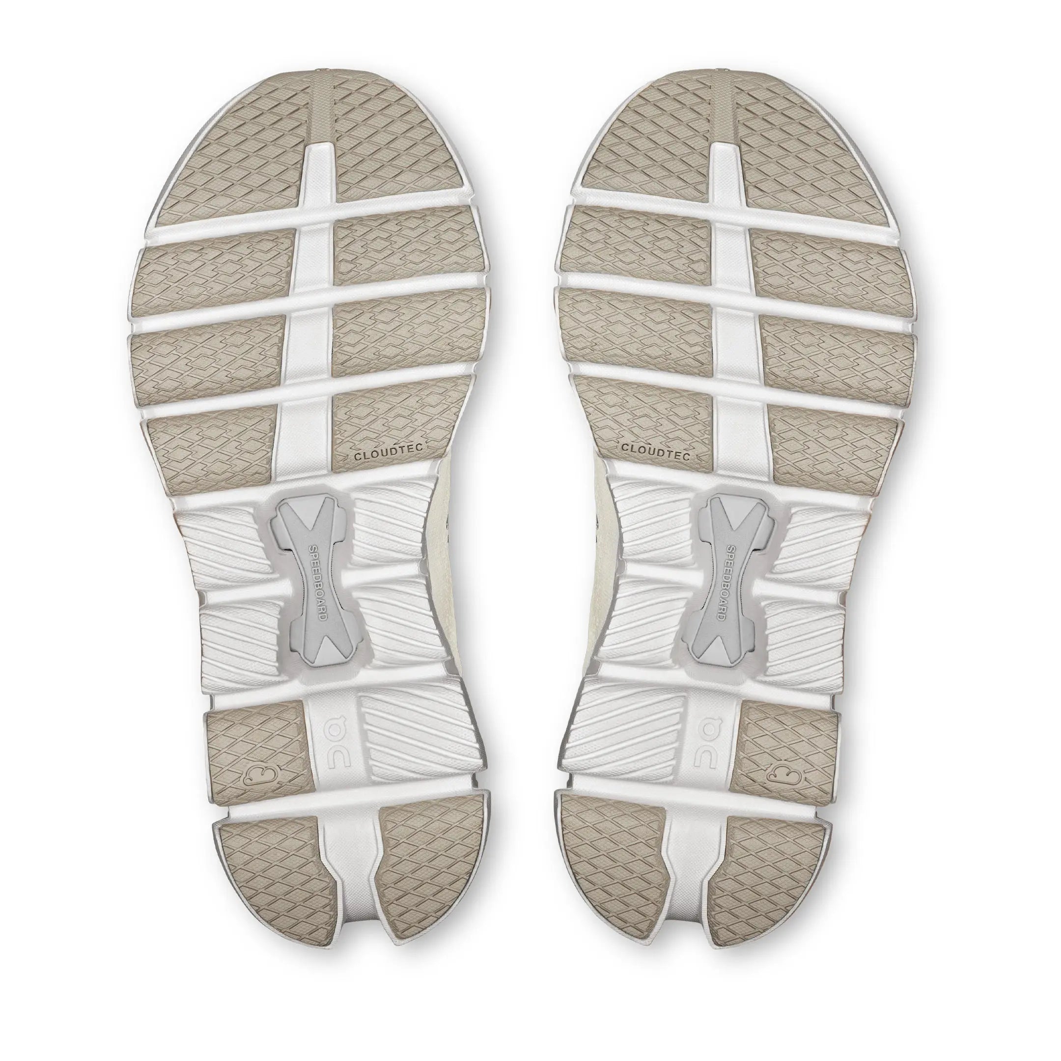 On Running Cloud X 4 AD White Wolf