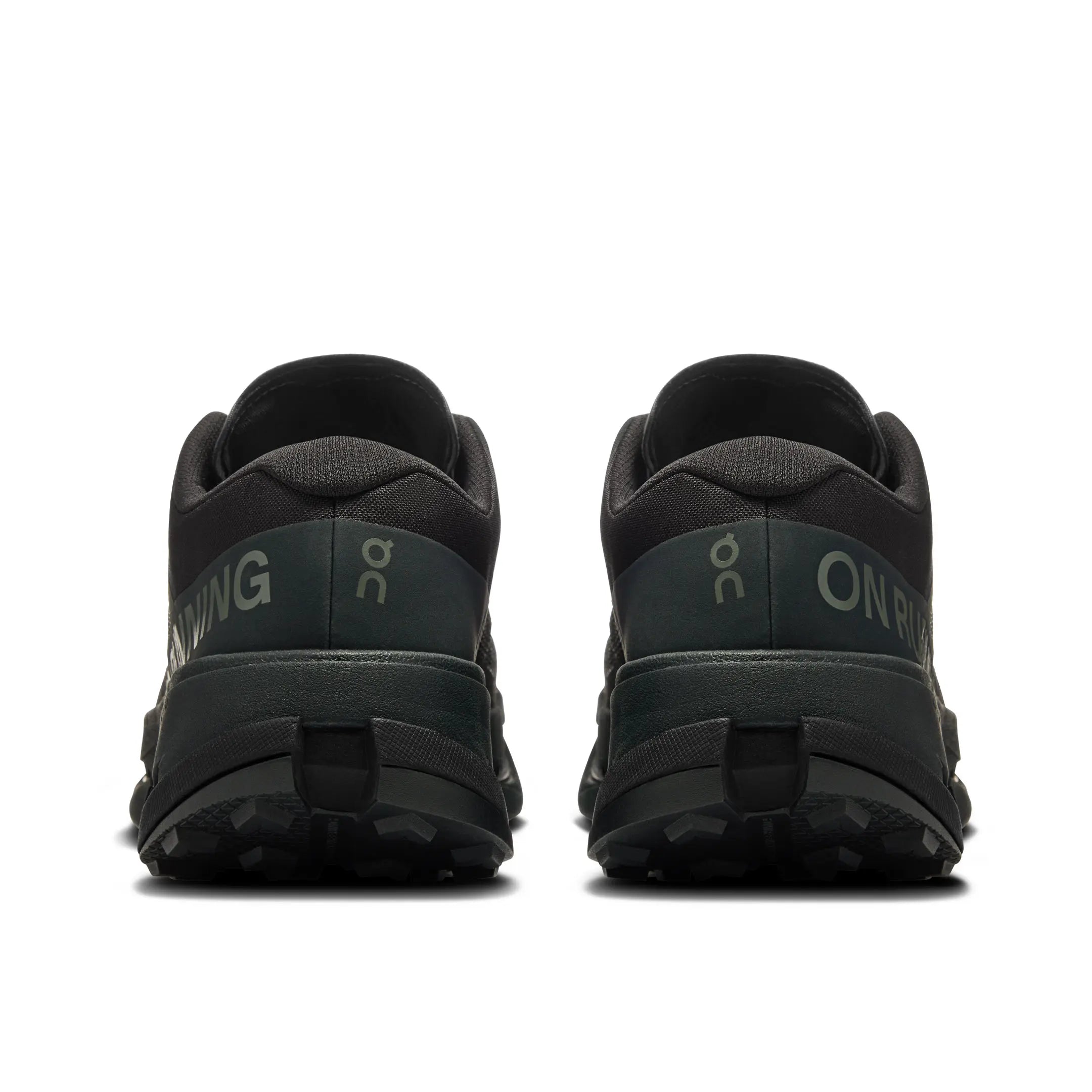 On Running Cloudultra 3 Black