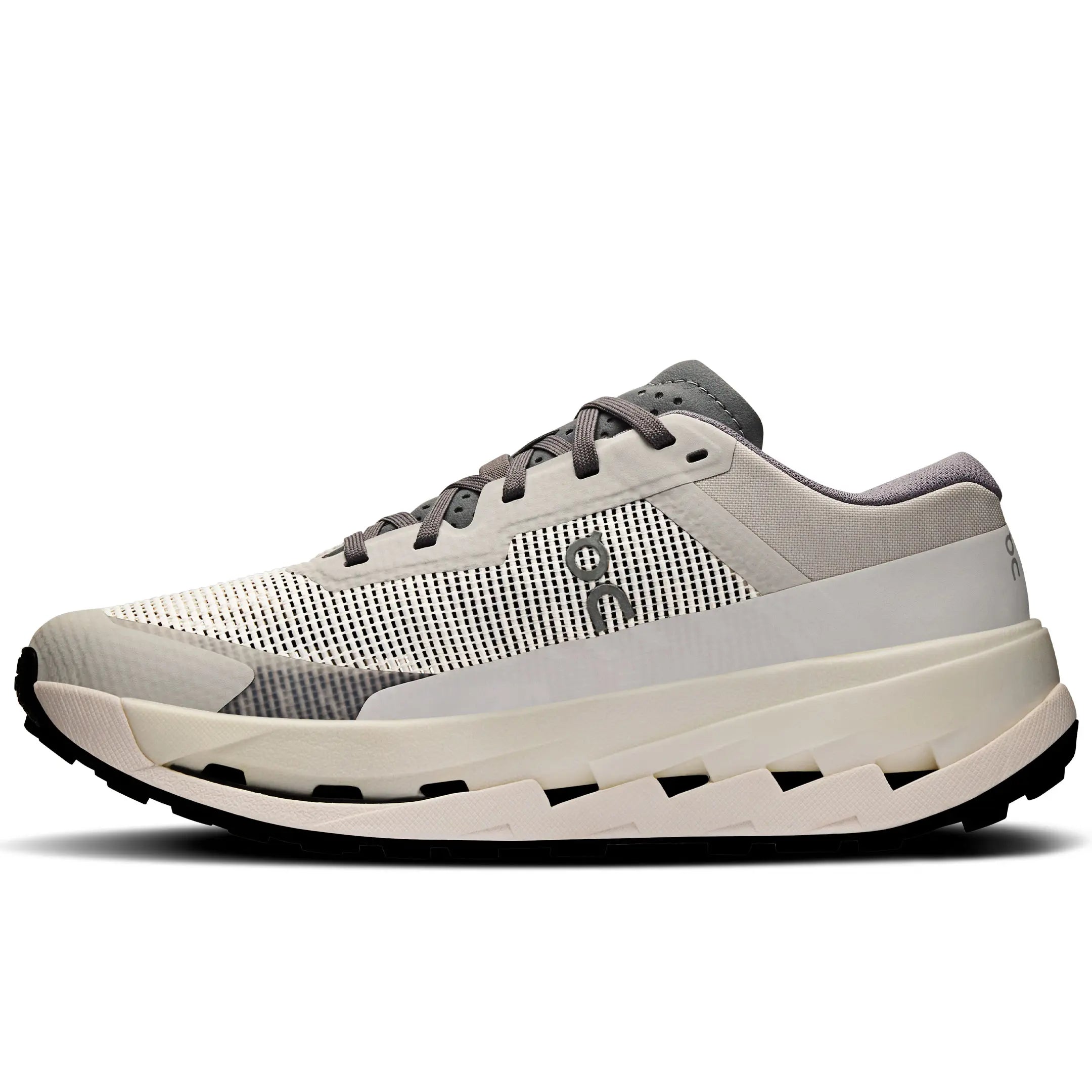 On Running Cloudultra 3 Rock White