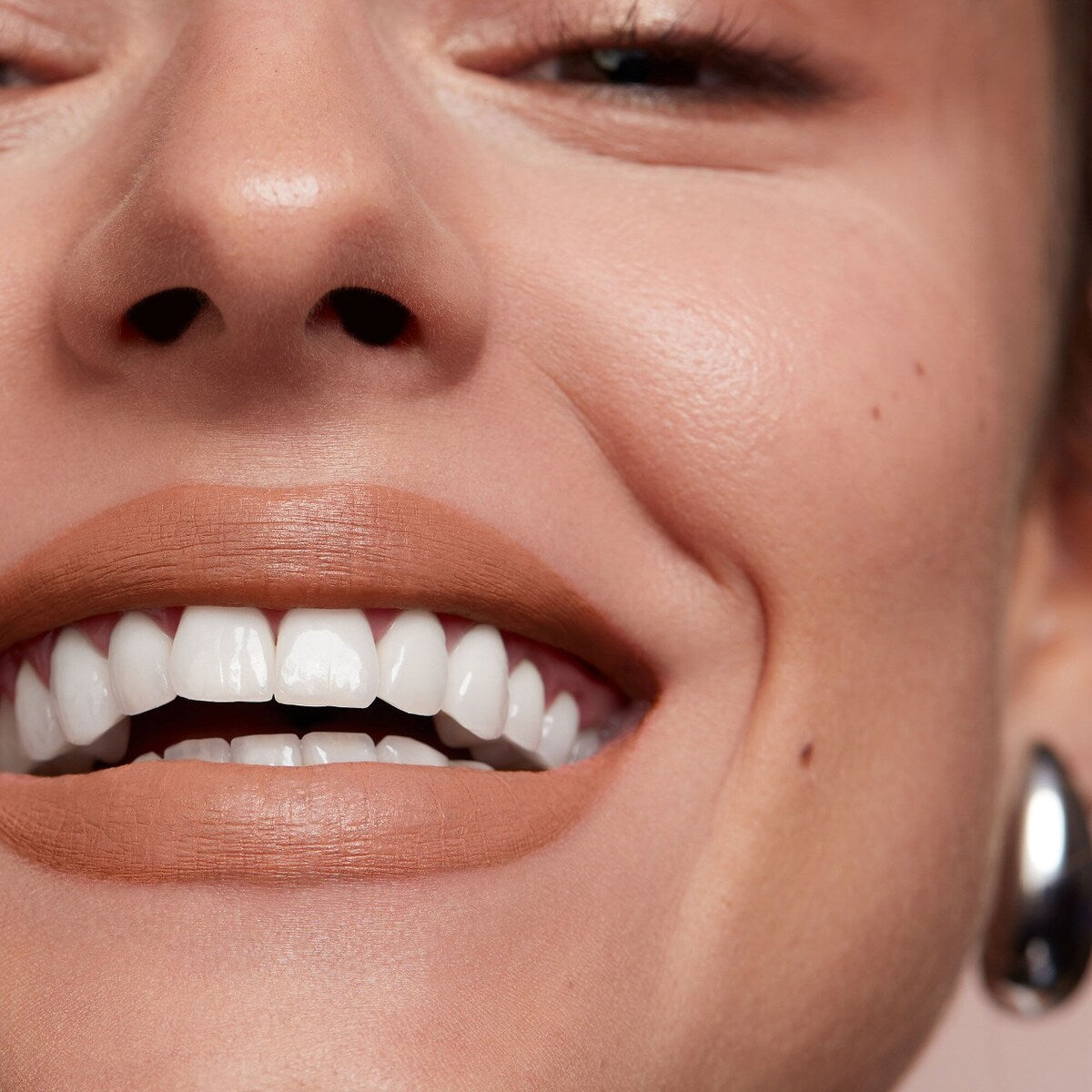 #color_she's-independent