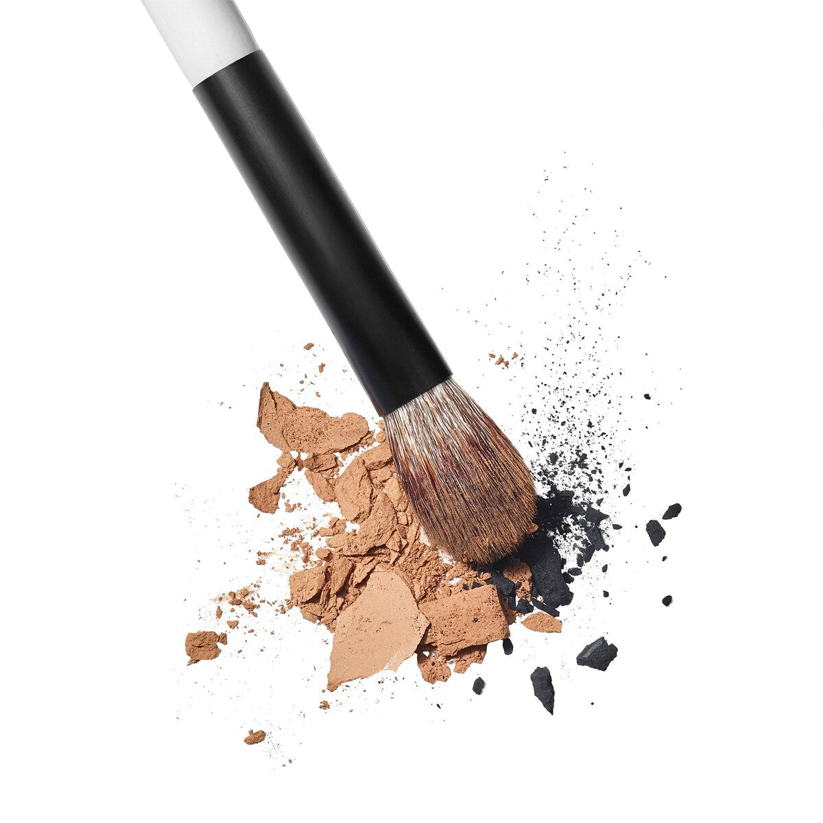 E3 All-Over Tapered Eyeshadow Brush